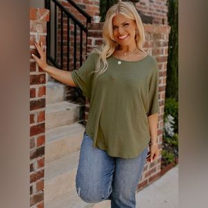Plus Size Hollow Out Back Slouchy Tee